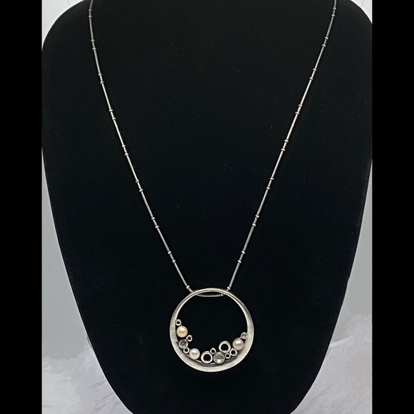 Vantel Pearls Jewelry - Vantel Pearls ~ Champagne Bubbles Necklace